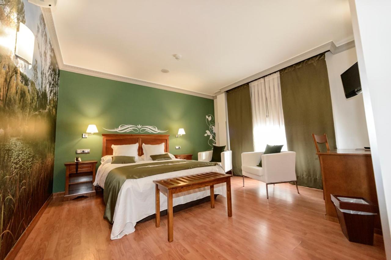 Hotel La Barrosa Abejar Buitenkant foto